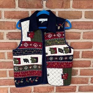 Incredible quality, beautiful fall scene collared vest with a country vibe. M